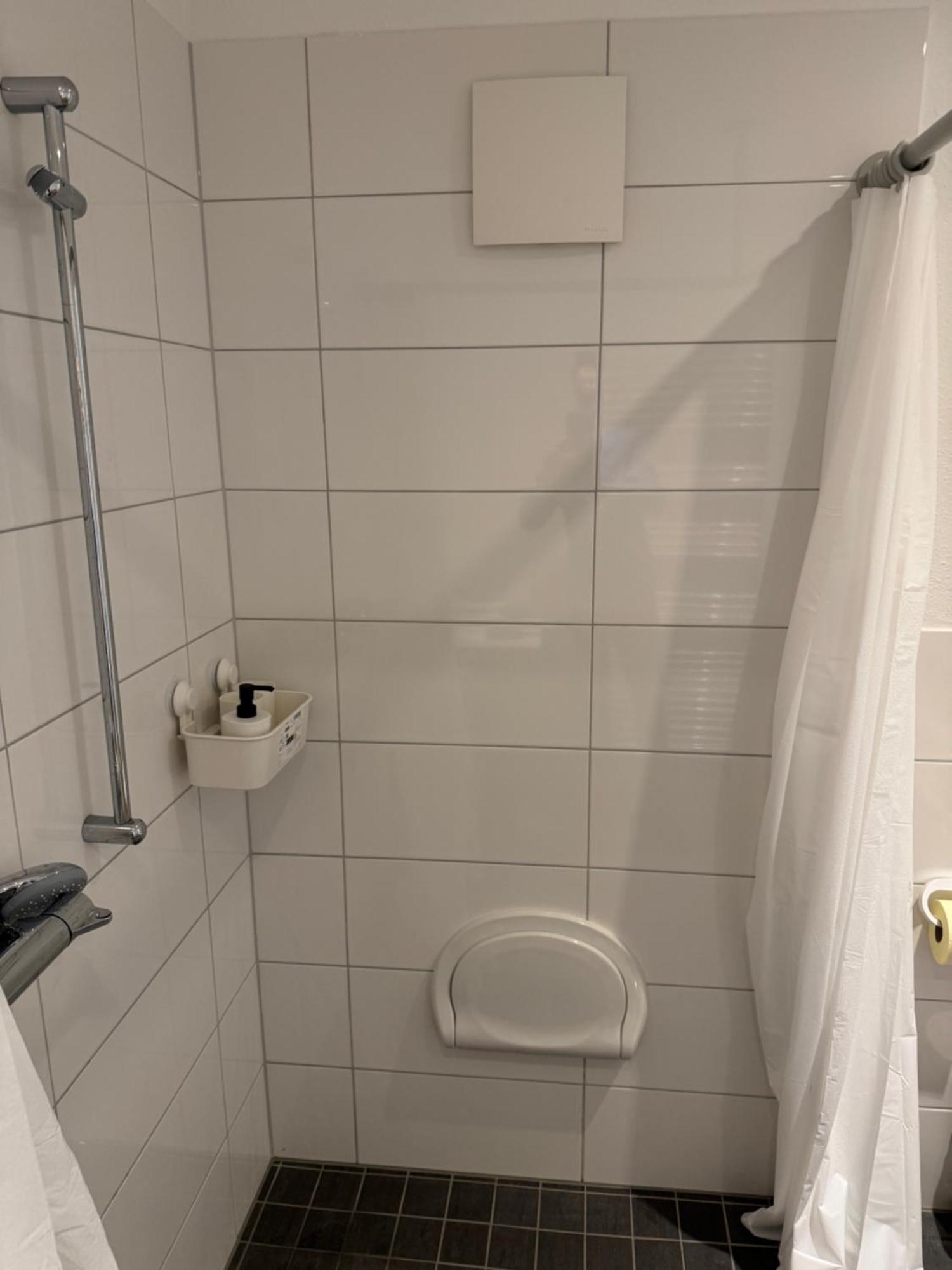 Barrierefreie Wohnung Im Herzen Der Stadt Mit Parkplatz, Wifi Und Tv - Emma Werne Esterno foto